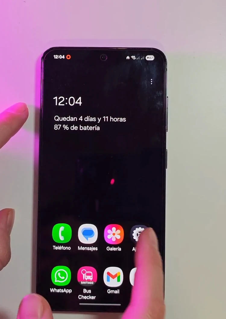 Pantalla de inicio simplificada del ahorro máximo de Samsung