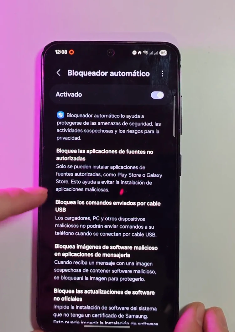 Bloqueador automático activado en Samsung