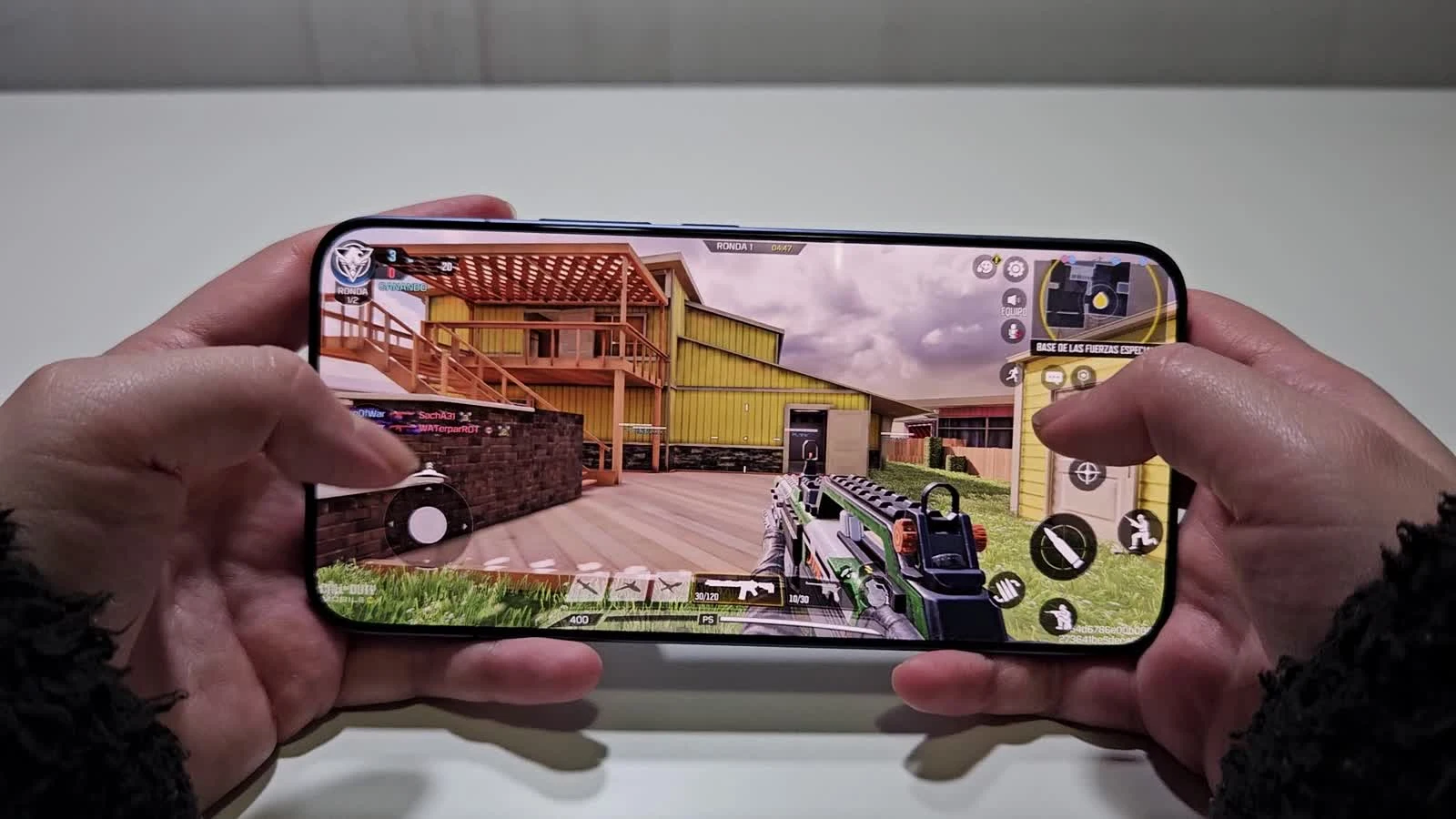 Partida de Call of Duty Mobile en el Xiaomi 17T Pro.
